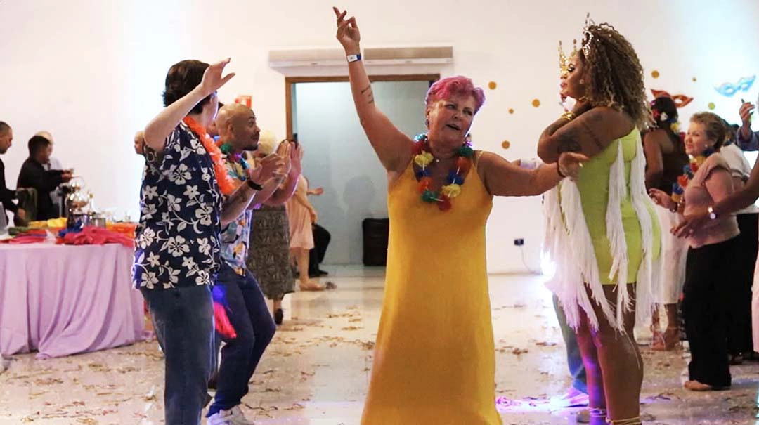 Associados se divertindo na festa