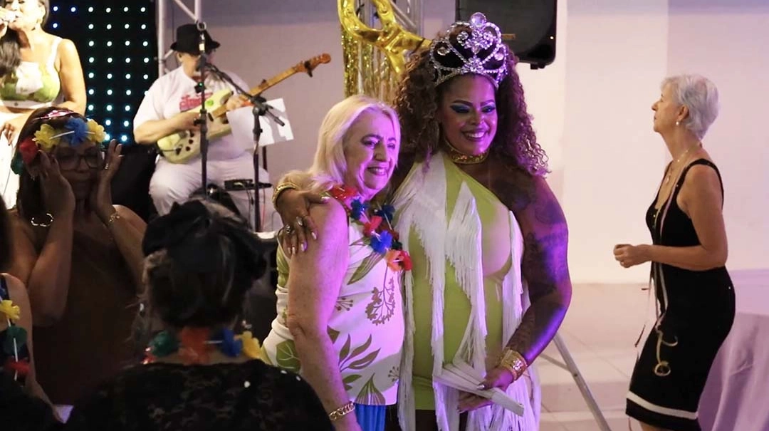 Associados se divertindo na festa