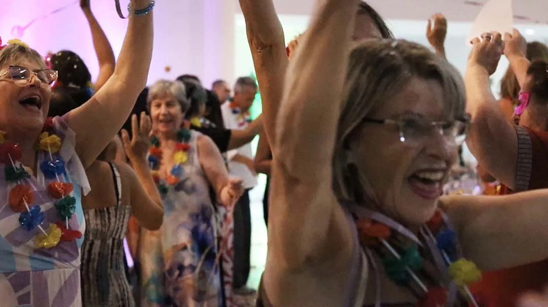 Associados se divertindo na festa