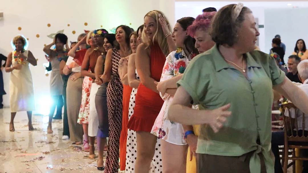 Associados se divertindo na festa