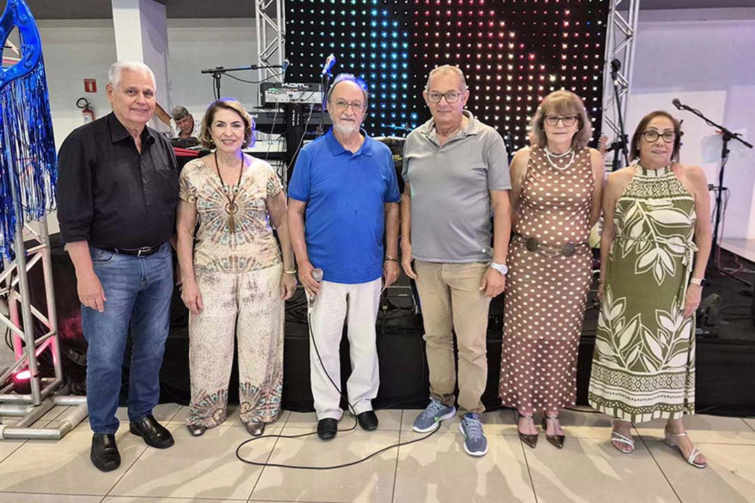 Associados se divertindo na festa