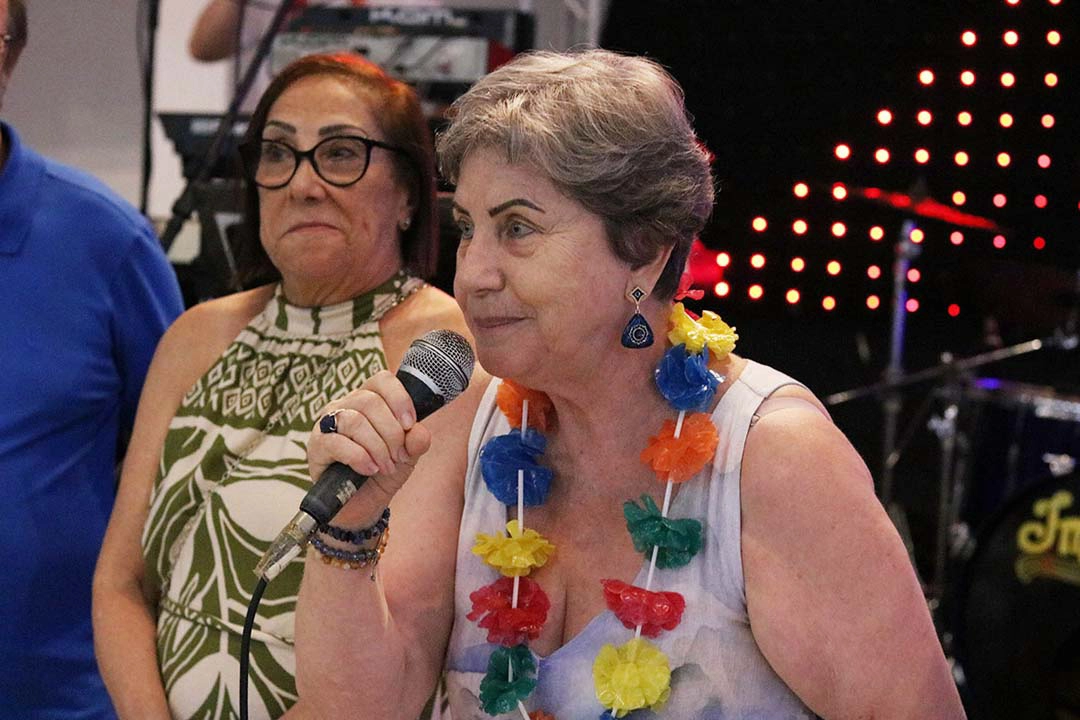 Associados se divertindo na festa