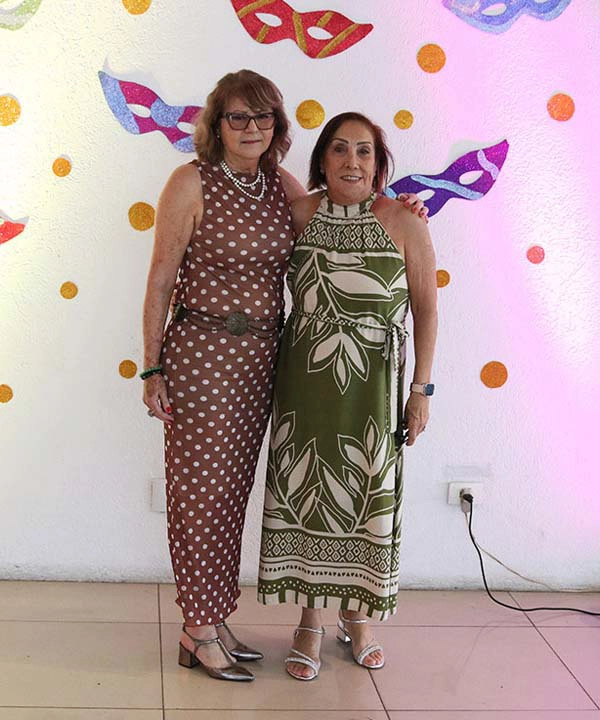 Associados se divertindo na festa