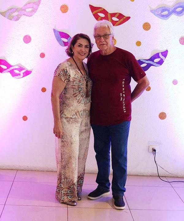 Associados se divertindo na festa